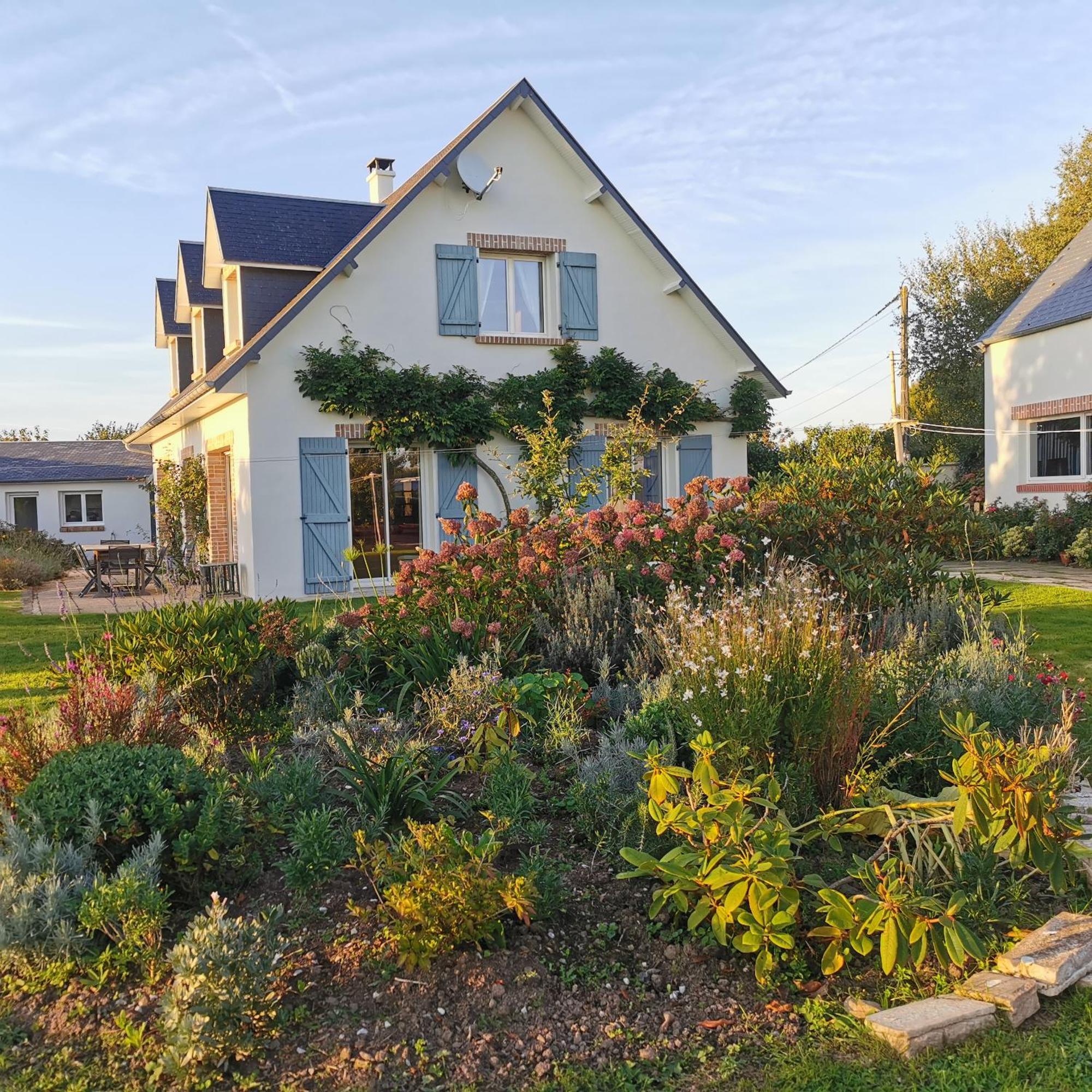 Saint-Aubin-Des-Preaux Dependance Au Calme Dans Notre Jardinヴィラ エクステリア 写真